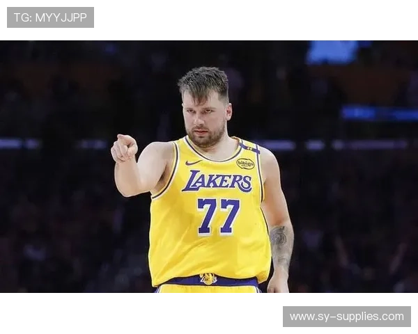 东契奇34分领衔湖人力克灰熊